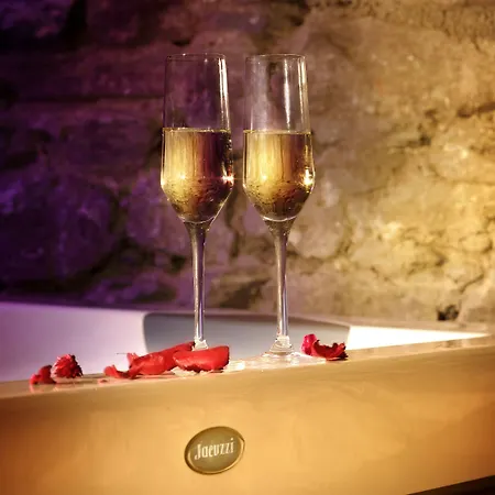 מלון Ambassador 4*