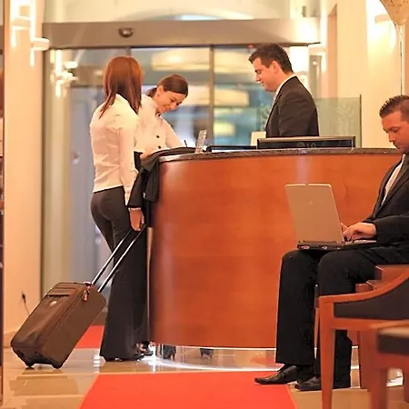 Hotel Ambassador 4*