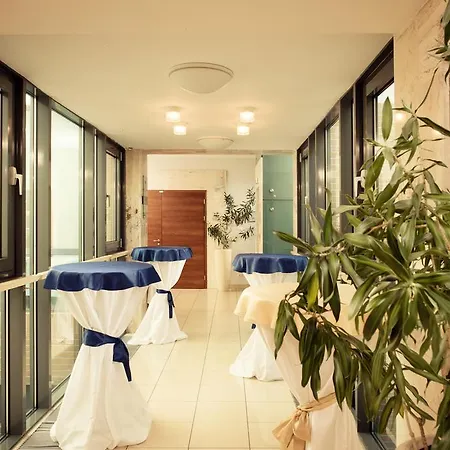 מלון Ambassador קושיצה